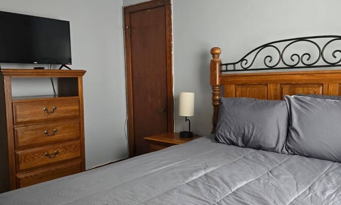 Kyle Casa | Quarter Shot Trailhouse