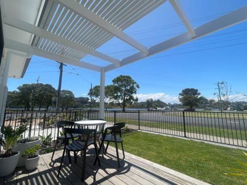 Lakes Entrance Apartamento | Quarterdeck Lakes Entrance 2br *Waterfront* Apartment