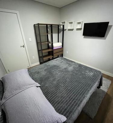 Primeiro de Maio Casa | Quarto privativo com Banheiro compartilhado próx ao Hospital e centro