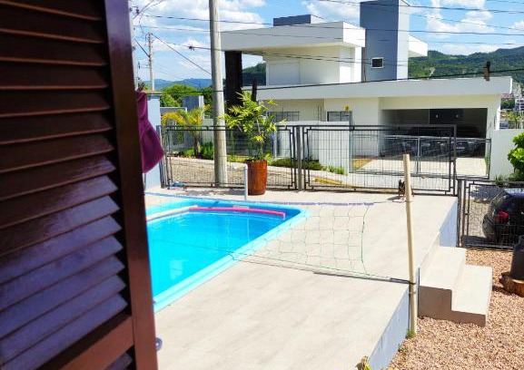 Encantado Casa | Quartos familiares com piscina