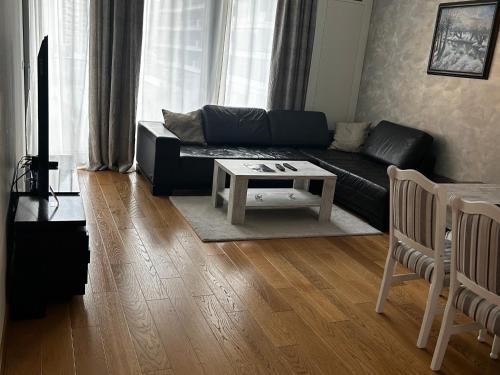 Zemun Apartamento | Queen B