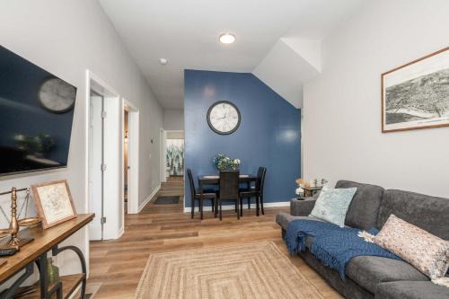 Avondale Apartamento | Queen City Retreat 1 Cozy Home for 6 Near Attractions & Restaurants