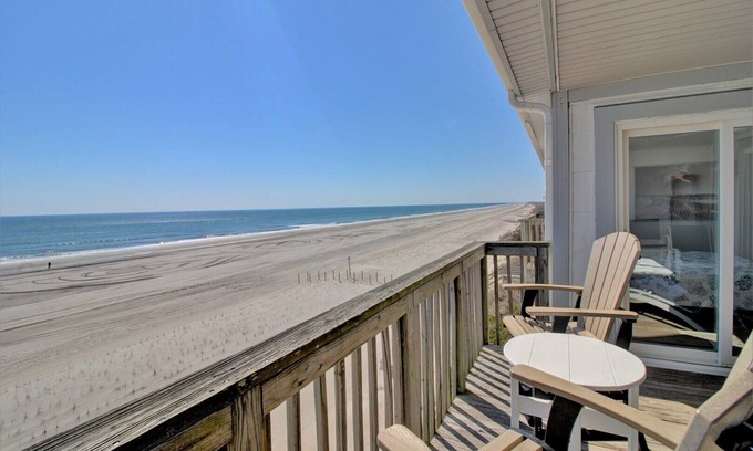 Topsail Beach Condominio | "Reina de Grant A-302" condominio frente al mar + Comunidad piscina, jacuzzi, muelles del barco y más