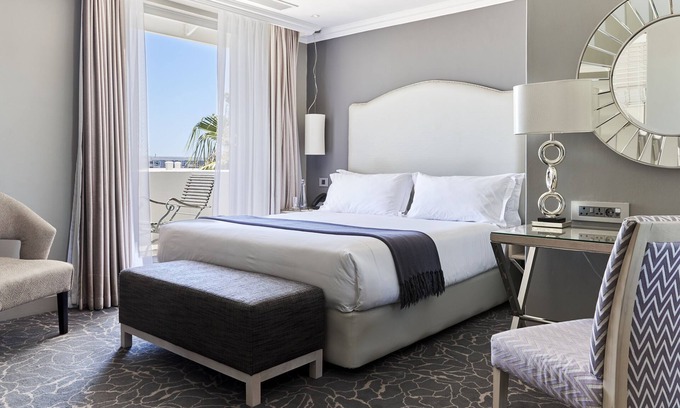 Victoria and Alfred Waterfront Hotel | Queen Victoria Hotel & Manor House by NEWMARK