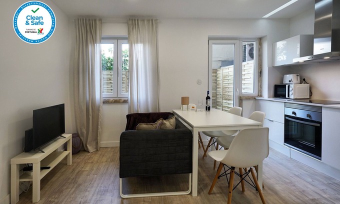 Carvoeira Apartamento | Queluz Terrace 1