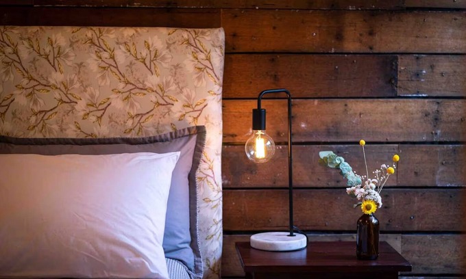 Queenstown Cabaña | Quentin's Cottage - a cosy retreat by Mt Owen - close to rainforest and trails!
