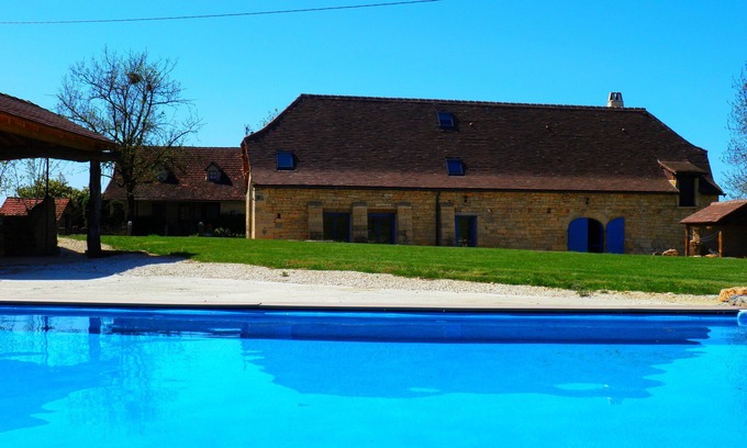Beauregard Casa | Casa de campo con piscina Quercy 'Oferta Especial'