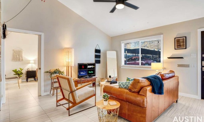 North University Casa | Quick Bike Ride to Central Austin from Quiet 1BD