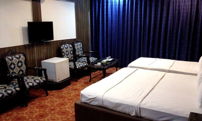 Lahore Hotel | Quick Continental Hotel