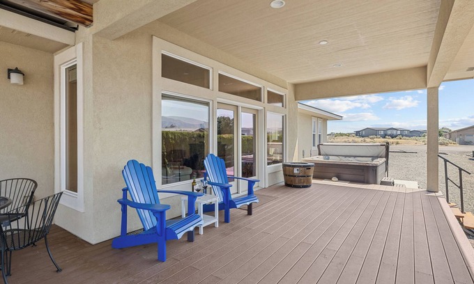 Desert Aire Casa | Quick Sunny Escape in Desert Aire - Golf, Swim, and Concerts at The Gorge