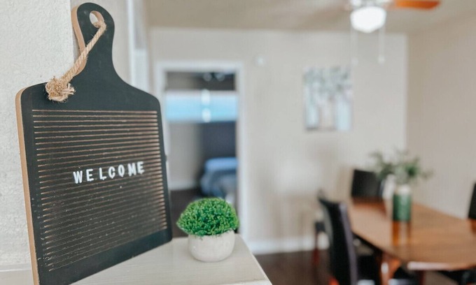 Central City Apartamento | Quick Trip to Beach & Downtown, Workforce Housing