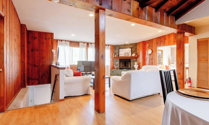 Shadow Hills Casa | Quiet 1-bedroom in Luxury home 30 day stay Los Angeles with AC, WiFi