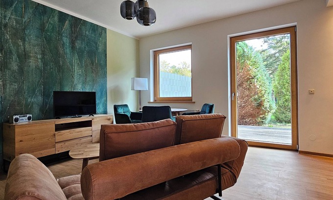 Markgrafenheide Apartamento | Quiet 2 room apartment with WLAN on the first floor - MH5