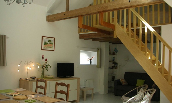 Chateaudun Cabaña | Tranquila casa de campo de 60 m² en el centro de la ciudad en un entorno verde