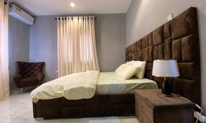 Abeokuta Apartamento | Quiet 3 bedroom apartment located in laderin