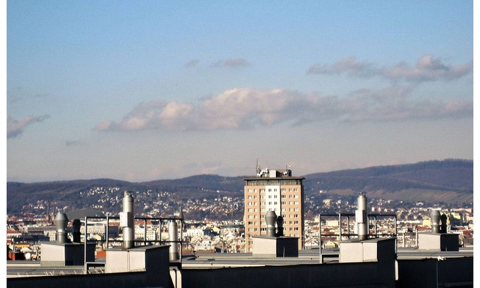 Favoriten Apartamento | Ático tranquilo de 60m2 con 3 terrazas y vistas panorámicas de Viena