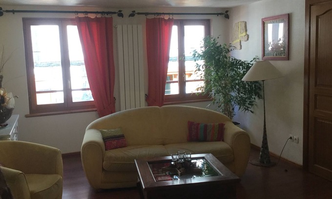 Ribeauville Apartamento | Tranquila casa de campo de 80 m2 en el corazón del centro histórico de Ribeauvillé.