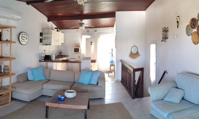 Guvercinlik Casa | QUIET AND AUTHENTIC BODRUM HOUSE BY THE SEA!