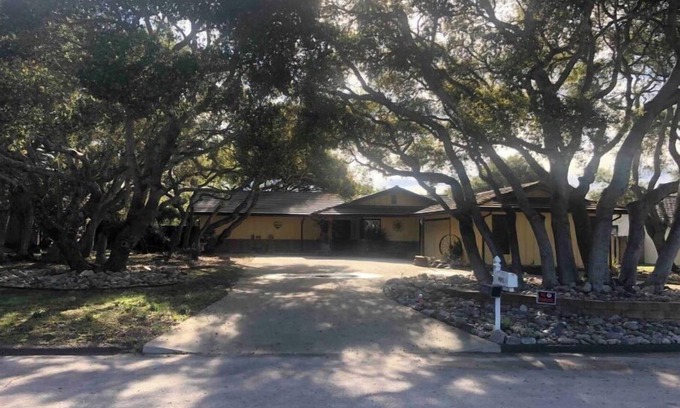 Mission Hills Casa | Quiet and comfortable 3 bed room 2 bath home in a great neighborhood
