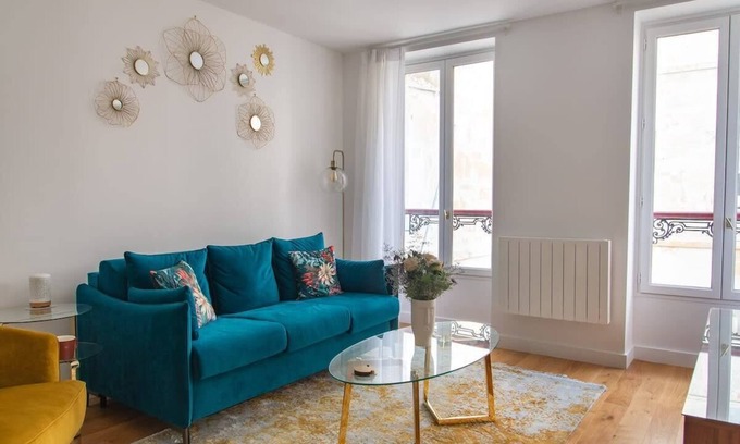 Quartier du Gros-Caillou Apartamento | La Harmonie Eiffel + Free Cruise tix (Aug only!)