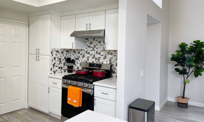 Walnut Casa | Quiet and private newly renovated charming house