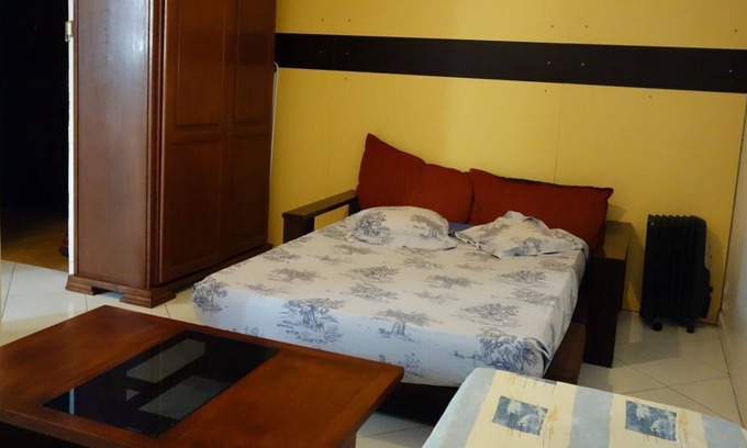 Hydra Casa | Quiet and secure location, parking, near the French Embassy