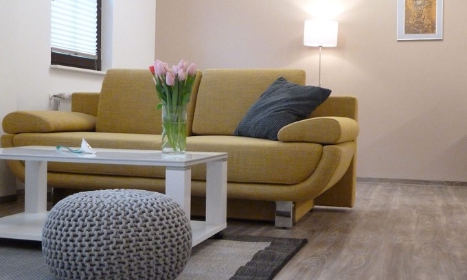 Mogeldorf Apartamento | Tranquilo y espacioso apartamento de 2 habitaciones con buenas conexiones de transporte.