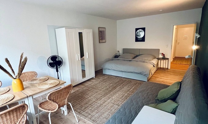 Golzheim Apartamento | Quiet and sunny studio in direct proximity to the trade fair/arena and city center
