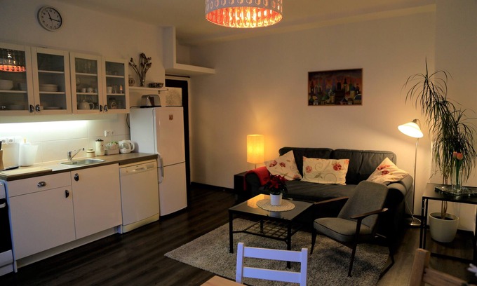 Prague 4 Apartamento | APARTAMENTO TRANQUILO en PANKRAC, a 10 minutos del casco antiguo