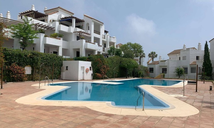 San Roque Apartamento | Quiet apartment perfect for the Family, 4 swimming pools, close to the beach