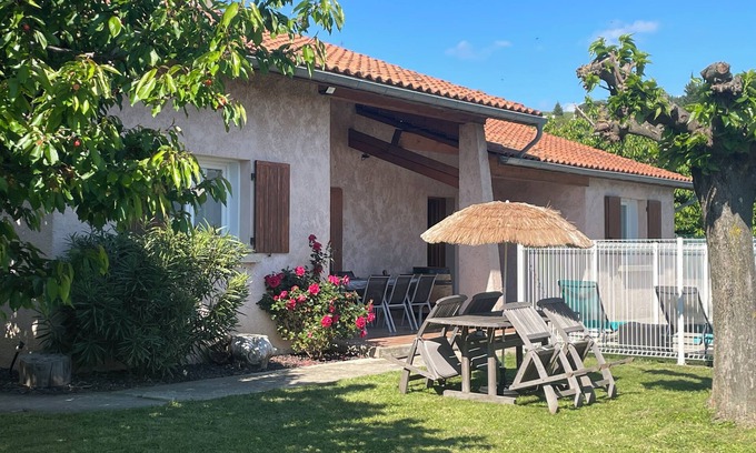 Mercurol-Veaunes Casa | Quiet, bright detached house with private pool