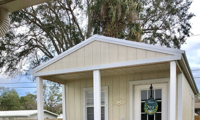 June Park Cabaña | Quiet Centrally Located Tiny House