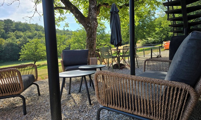 Meyrals Apartamento | Quiet, charming and rejuvenating accommodation in the heart of Périgord Noir