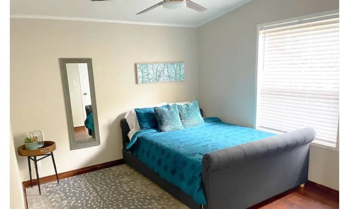 Canyon Lake Cabaña | Quiet, close to lake, Whitewater & Horseshoe- up to 10/Family & Pet Friendly