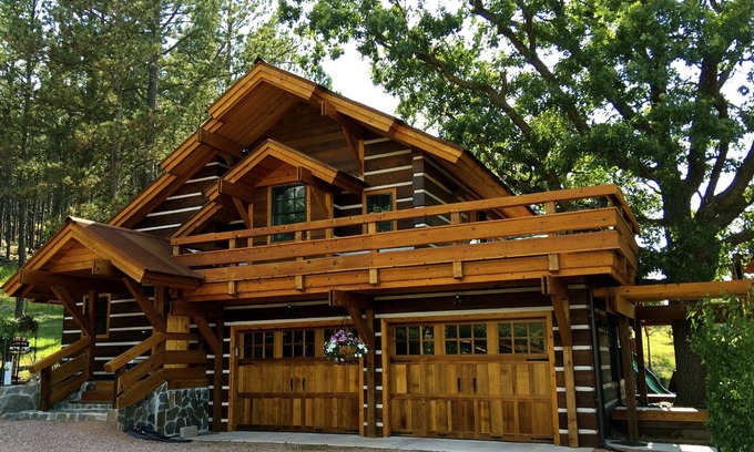 Hermosa Casa | La casa del carro en McDonald Mountain Ranch