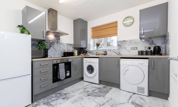 Guisborough Apartamento | Quiet Corner Haven. 100m to picturesque market town. Family & pet friendly.