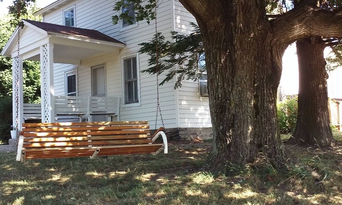 Ripley Apartamento | Arwen Farms, LLC Vineyard House