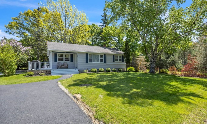 Northeast Harbor Casa | Quiet, Cozy, and Renovated 3BR Cottage at Acadia's Doorstep