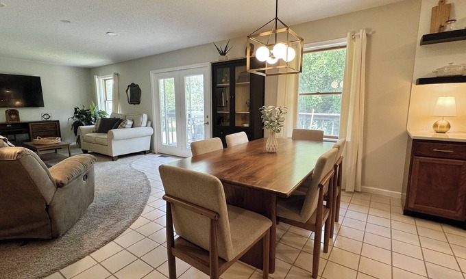 Murphysboro Casa | Quiet & Cozy Neighborhood Home