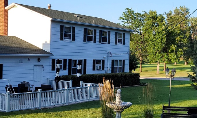 Rapid City Casa | Quiet cul-de-sac on 18-hole golf course. Good neighbors.