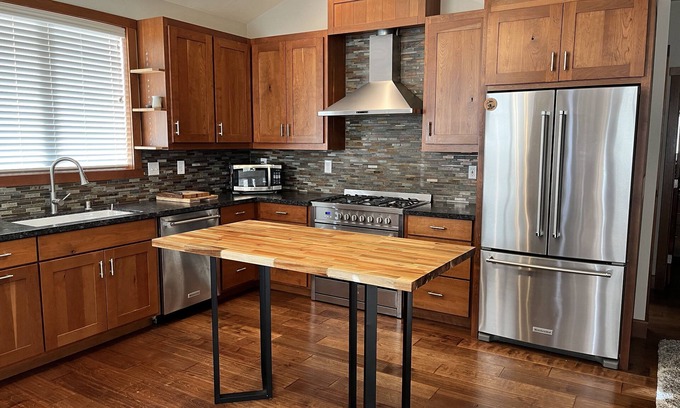 Crowley Lake Casa | Quiet culdesac just outside of Mammoth Lakes