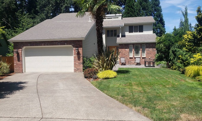 Thurston Apartamento | Quiet Family Friendly 2 bedroom basement sleeps 6