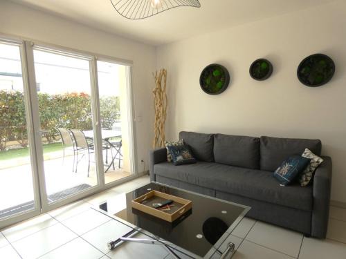 Ornex Apartamento | Quiet Garden - 10 minutes to Geneva
