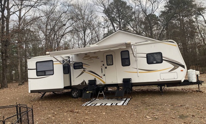 Ernul Casa | Quiet Getaway in Beautiful North Carolina!!