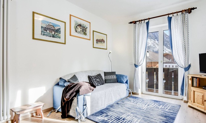 Moena Apartamento | Tranquilo apartamento vacacional "Ciasa Christina" con Wi-Fi, balcón y vistas a la montaña