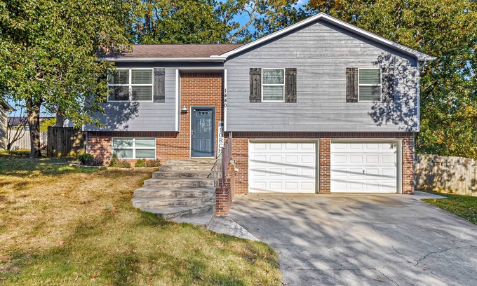 Ashley Oaks Casa | Quiet home near area's attractions with firepit & work station - dog-friendly
