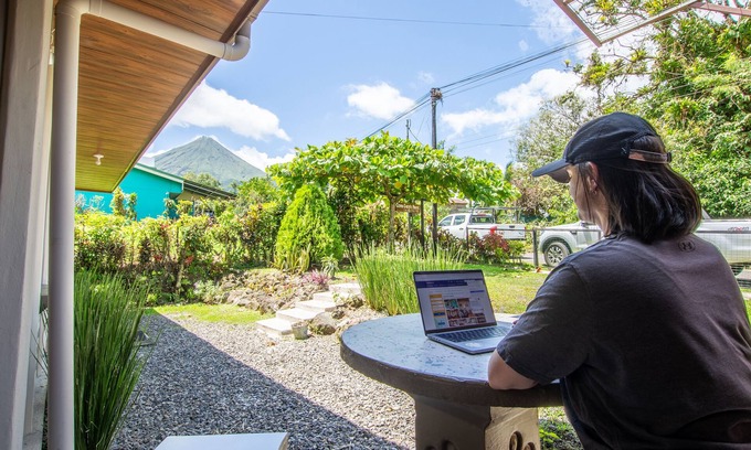 La Fortuna Casa | Casa tranquila, naturaleza, vista al volcán en La Fortuna