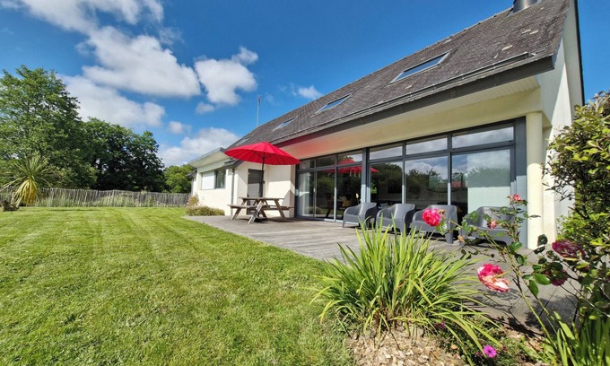 Combrit Casa | Quiet house only 10 minutes from the beach!