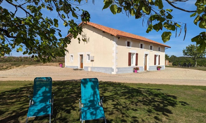 Oradour-Fanais Cabaña | Casa tranquila con gran jardín y todas las comodidades en Charente Limousine