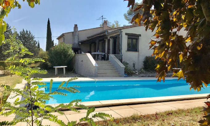 Flayosc Casa | Casa tranquila con piscina